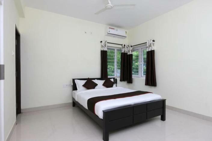 The Posh Residency, Ecr Bed & Breakfast Chennai Exterior photo